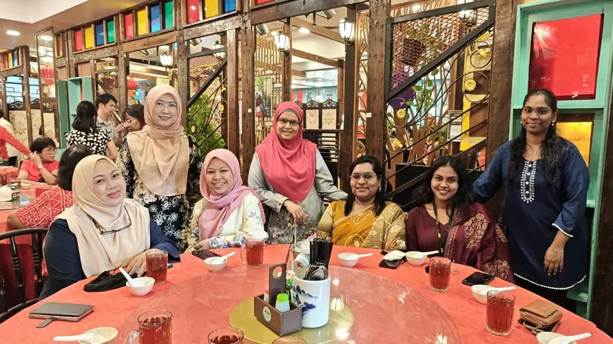 hari raya lunch at henry goh